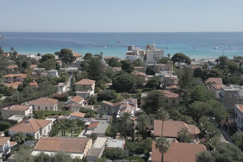 Apartment By The Sea Mondello Beach Palermo Kültér fotó