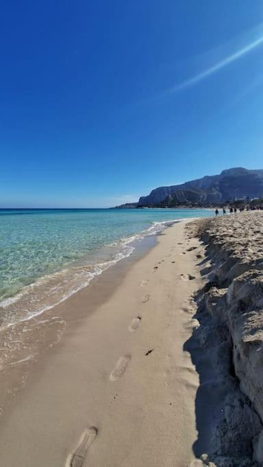 Apartment By The Sea Mondello Beach Palermo Kültér fotó