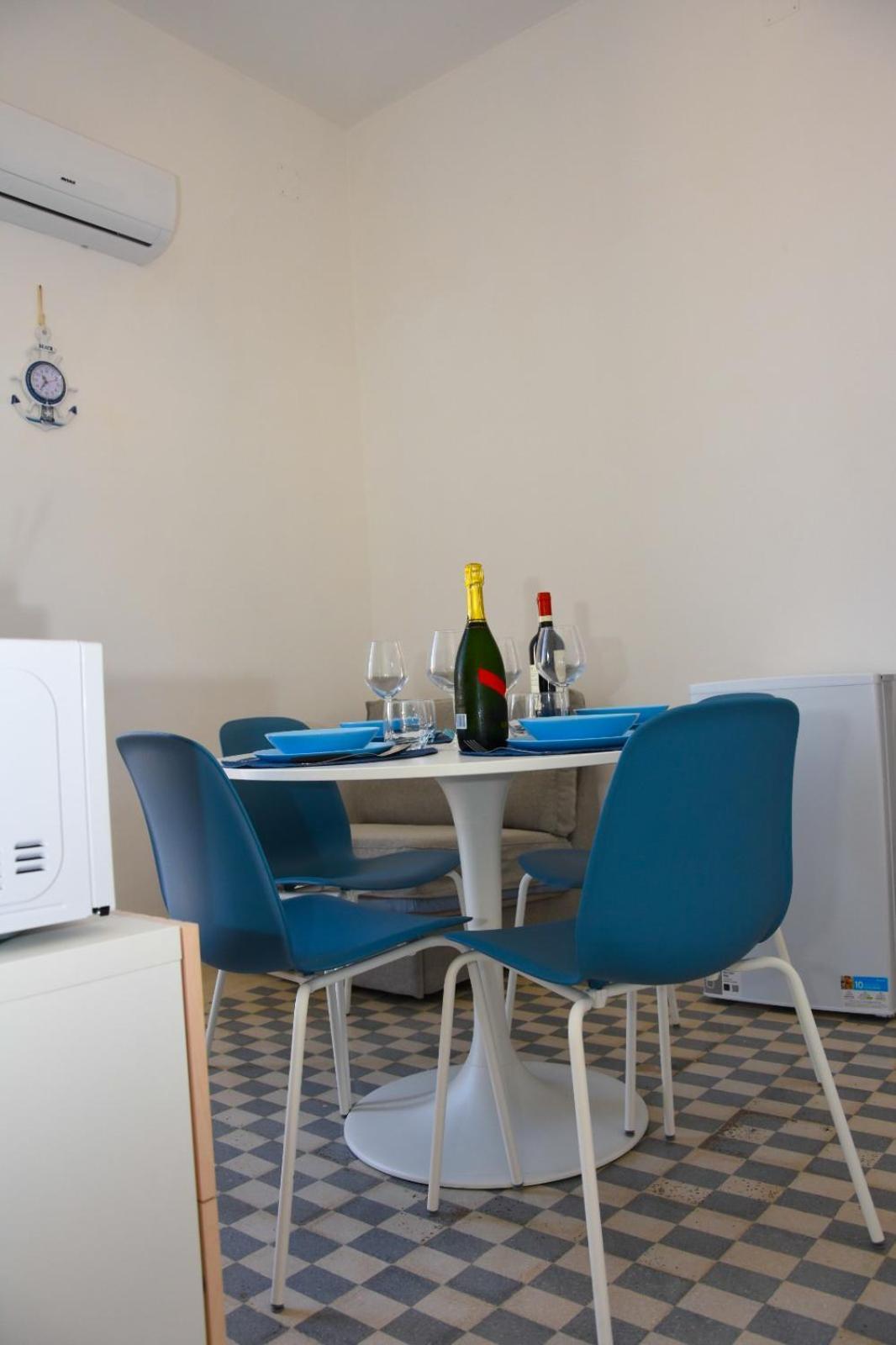 Apartment By The Sea Mondello Beach Palermo Kültér fotó